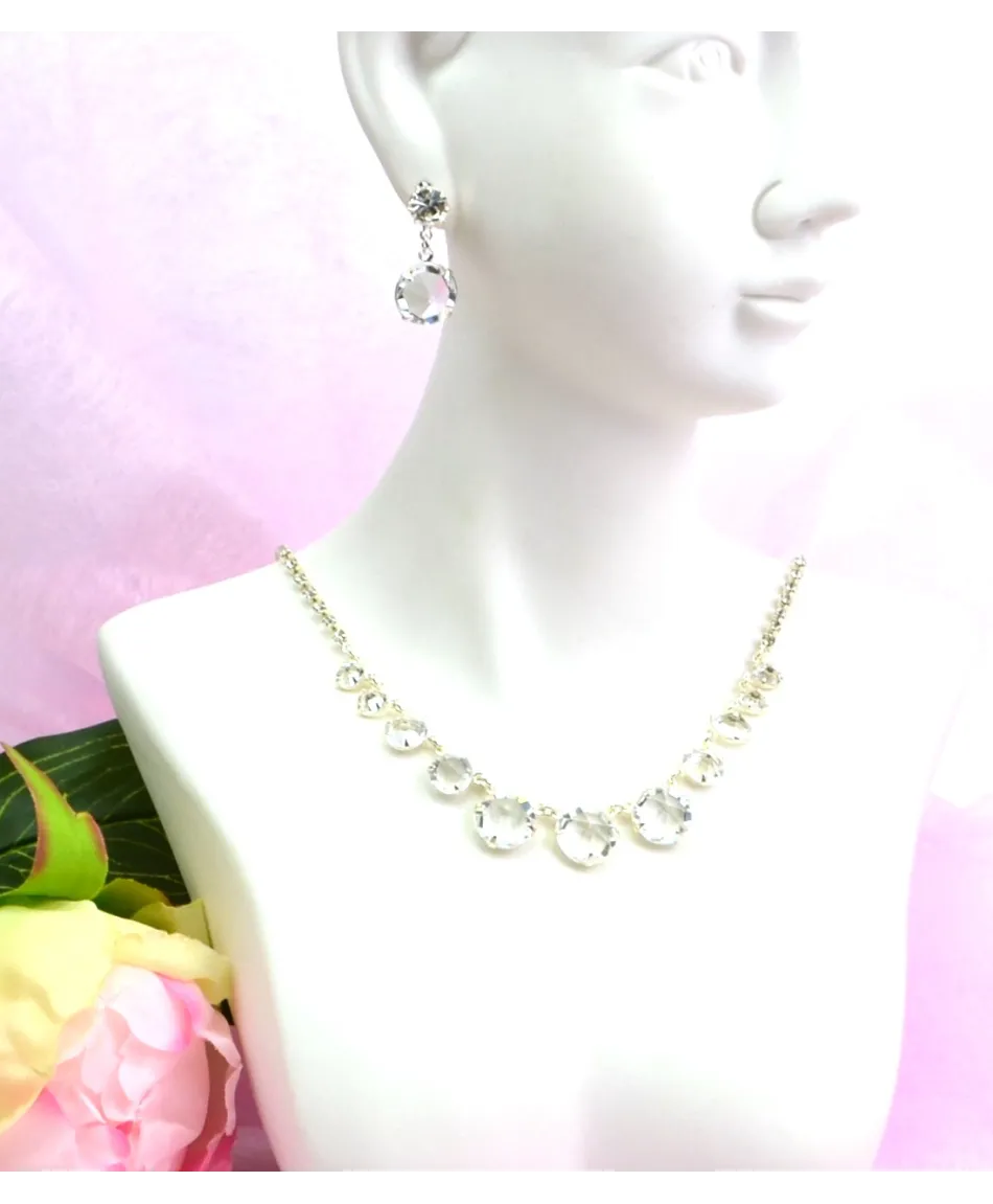 Komplet z kryształków w srebrnej oprawie