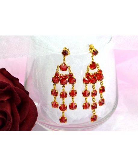 Kolczyki czerwone kryształki w złotej oprawie