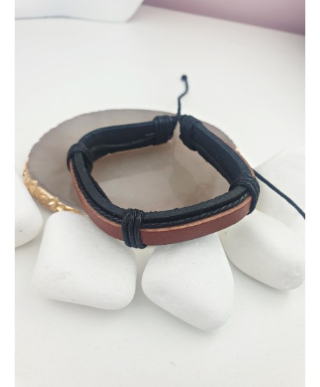 Bransoletki męskie na rzemianiach