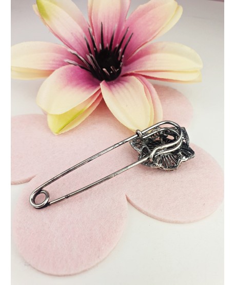 Broszka grafitowy kwiat na agrafce