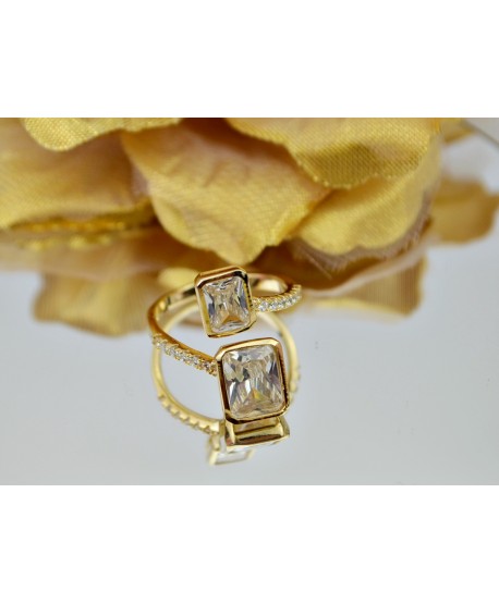 Pierścionek stal złoty z dużymi kryształkami