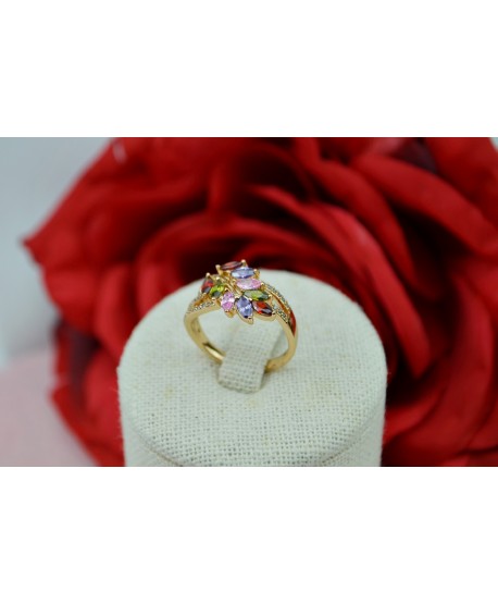 Pierścionek stal złoty listek z kolorowymi kryształkami