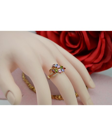 Pierścionek stal złoty listek z kolorowymi kryształkami