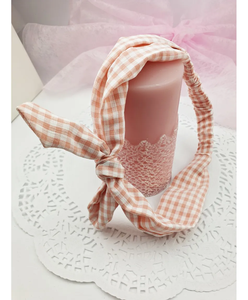 Opaski z kokardką w różnych kolorach