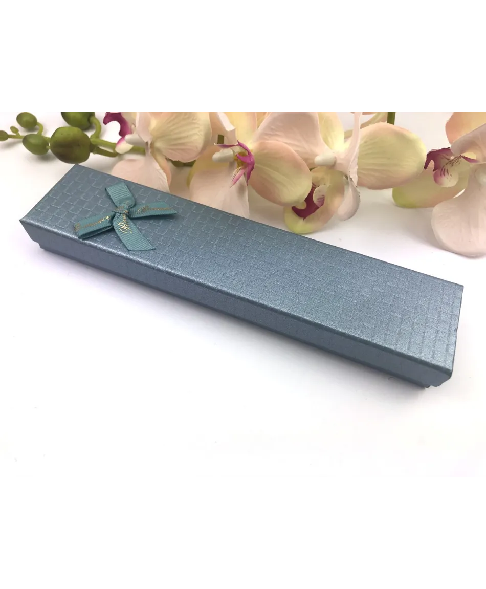 Opakowanie ozdobne na bransoletkę z kokardką