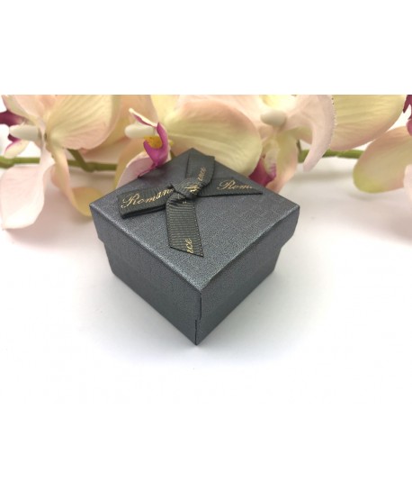 Opakowanie ozdobne mały kwadracik w różnych kolorach