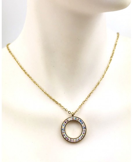 Naszyjnik z kółeczkiem wysadzanym dżetami