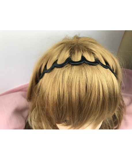 Czarna opaska z długimi zębami