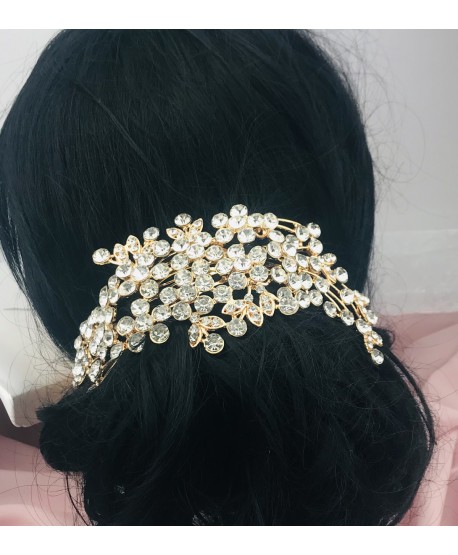 Bogato zdobiona ozdoba do włosów na grzebieniu