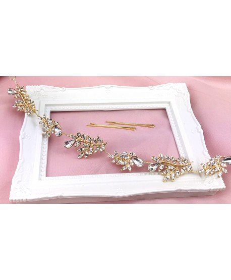 Ozdoba do włosów na bogato zdobionym złotym druciku