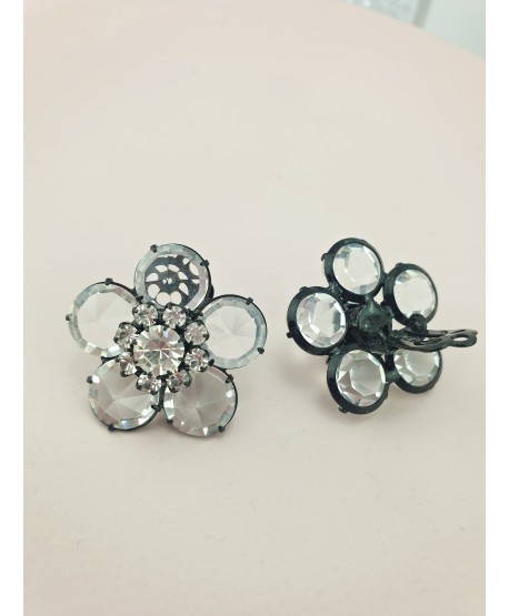 Klipsy kwiatuszki z czeskich kryształków
