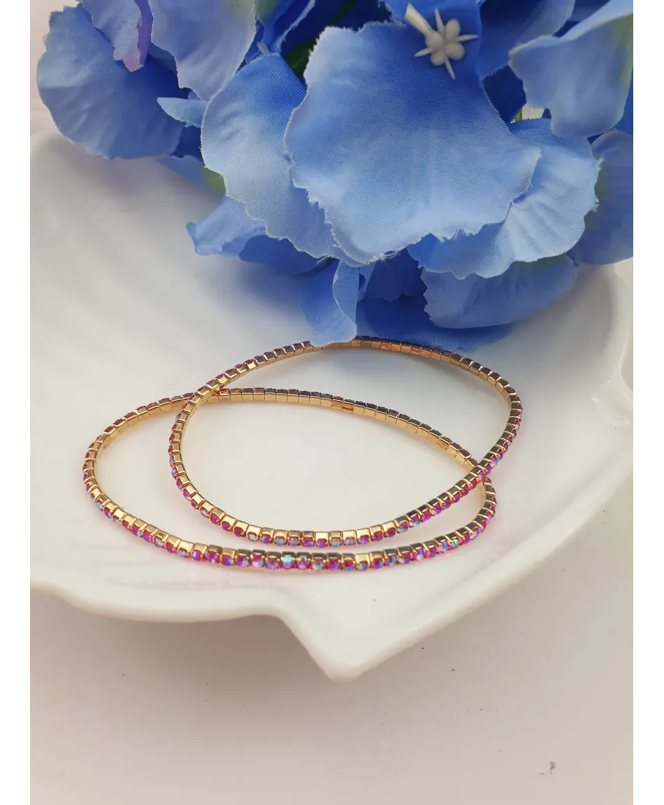 Bransoletki z małych kryształków na gumeczce