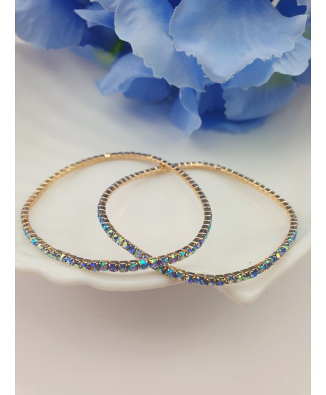 Bransoletki z małych kryształków na gumeczce