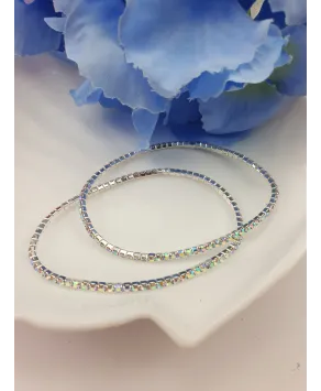 Bransoletki z małych kryształków na gumeczce