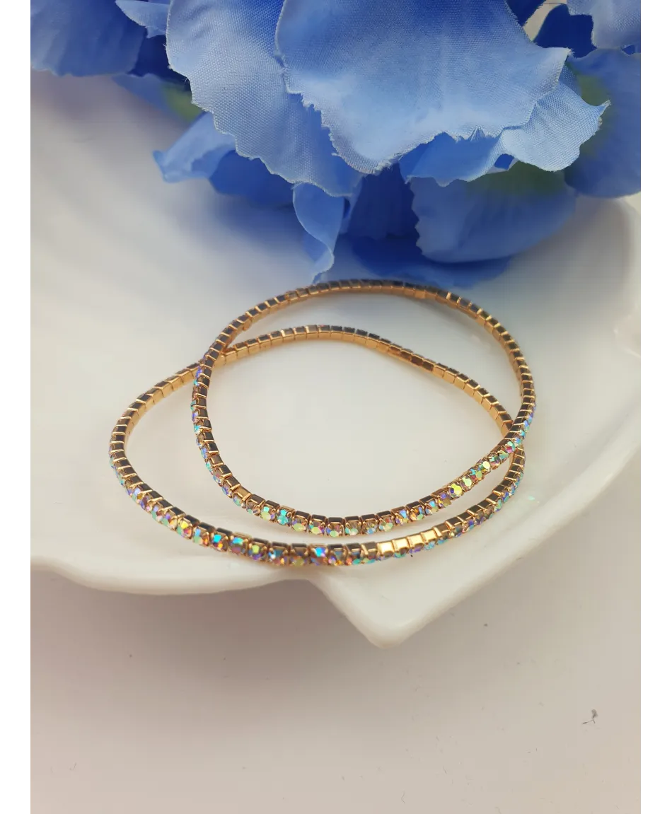 Bransoletki z małych kryształków na gumeczce