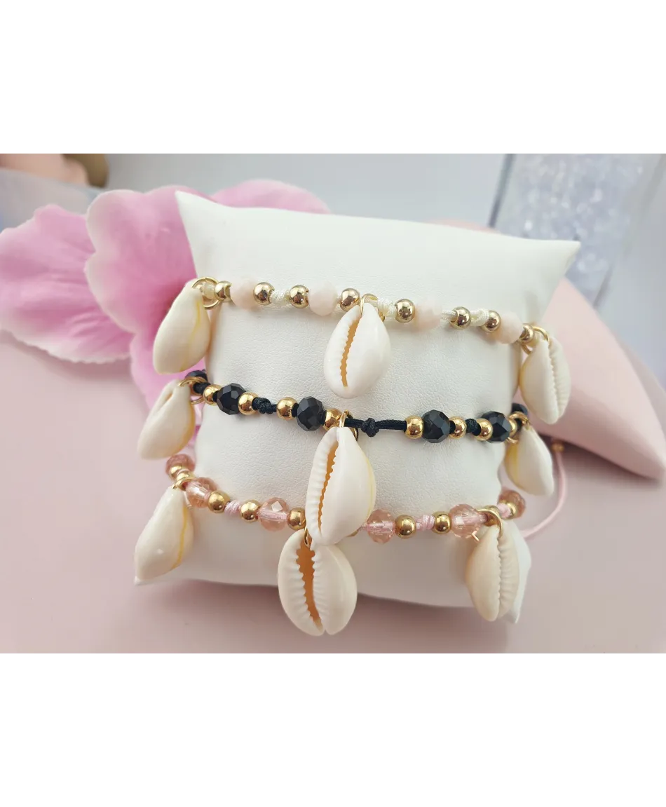 Bransoletki na rękę z muszelek