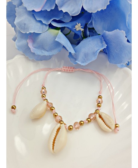 Bransoletki na rękę z muszelek