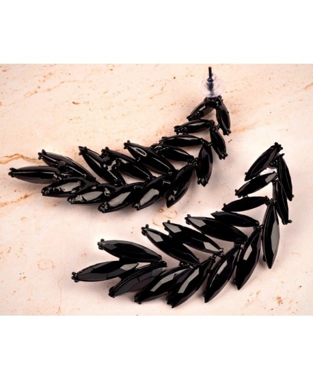 Kolczyki czarne w kształcie listków