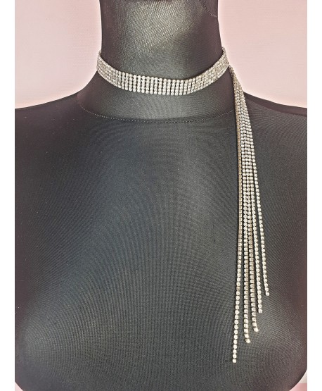 Choker dżetowy srebrny ze zwisem