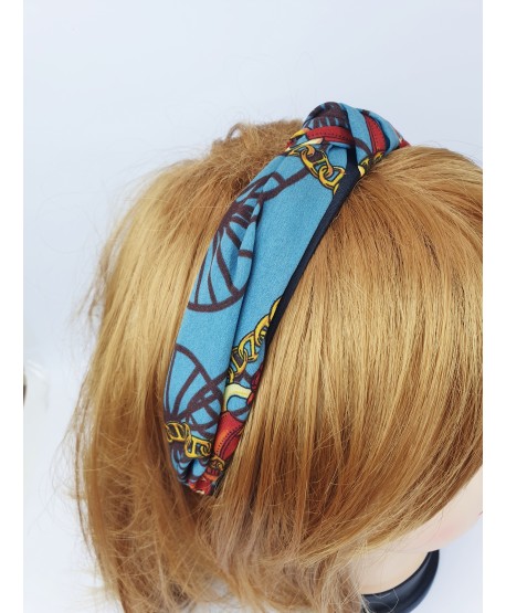 Opaska z węzłem wzorzysta