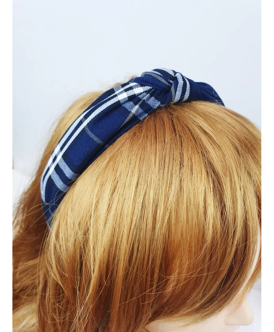 Opaski z węzłem w kratkę