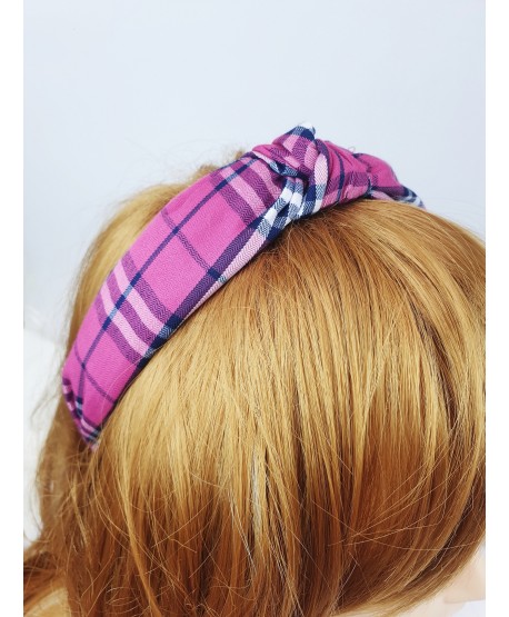 Opaski z węzłem w kratkę