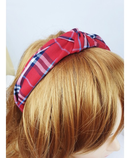 Opaski z węzłem w kratkę