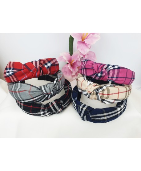 Opaski z węzłem w kratkę