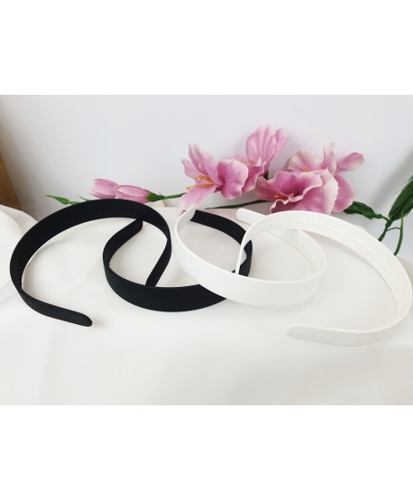 Opaska kauczukowa czarna lub biała