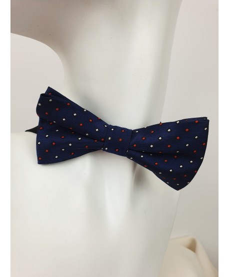 Muszka granatowa w czerwone i białe romby