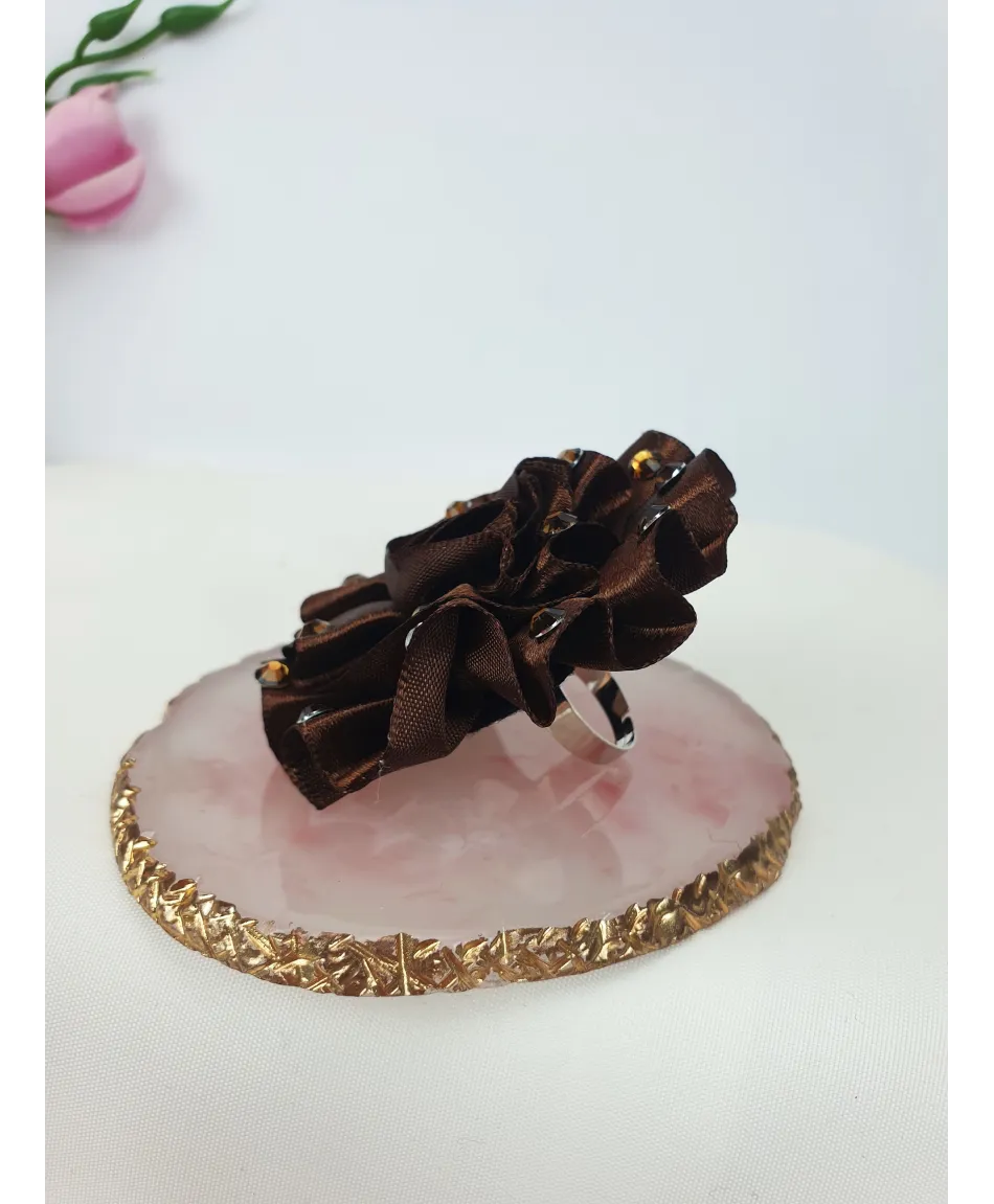 Pierścionek z bardzo dużym kwiatem