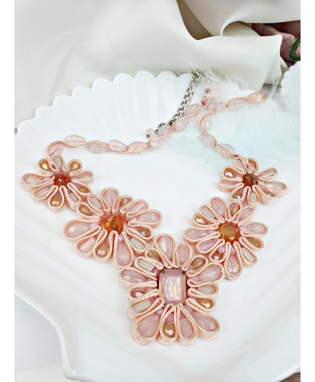 Naszyjnik różowe kwiatki