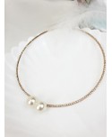 Sztywny choker z perełkami