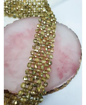 Choker ze złotych koralików