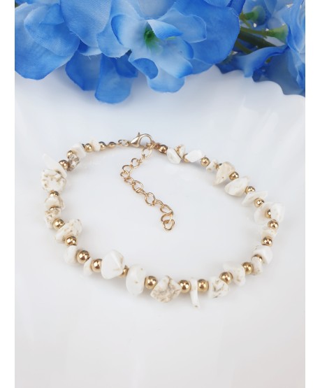 Bransoletki na kostkę z kamyczkami