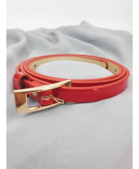 Cienki pasek do sukienki ze złotą klamerką