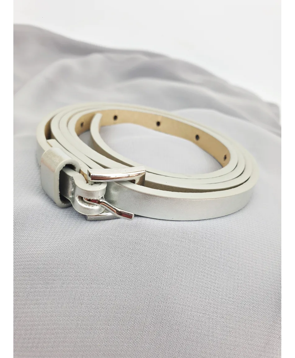 Cienki pasek do sukienki ze złotą klamerką