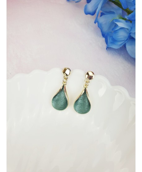 Kolczyki złote z oliwkową emalią