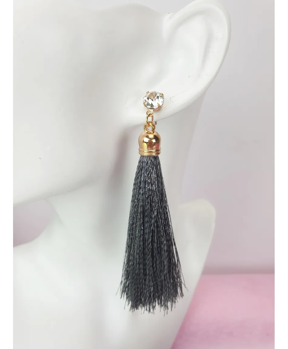 Kolczyki chwosty z cyrkonią i błyszczącą nitką