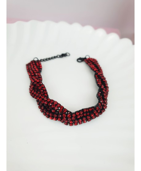 Bransoletki czerwone dżety w czarnej oprawie