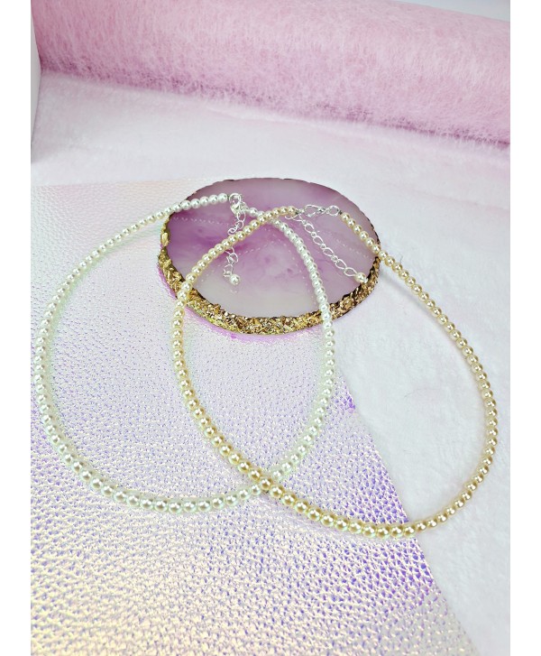 Naszyjnik choker szklane perły białe ecru 36 cm Naszyjnik choker szklane perły białe ecru 36 cm