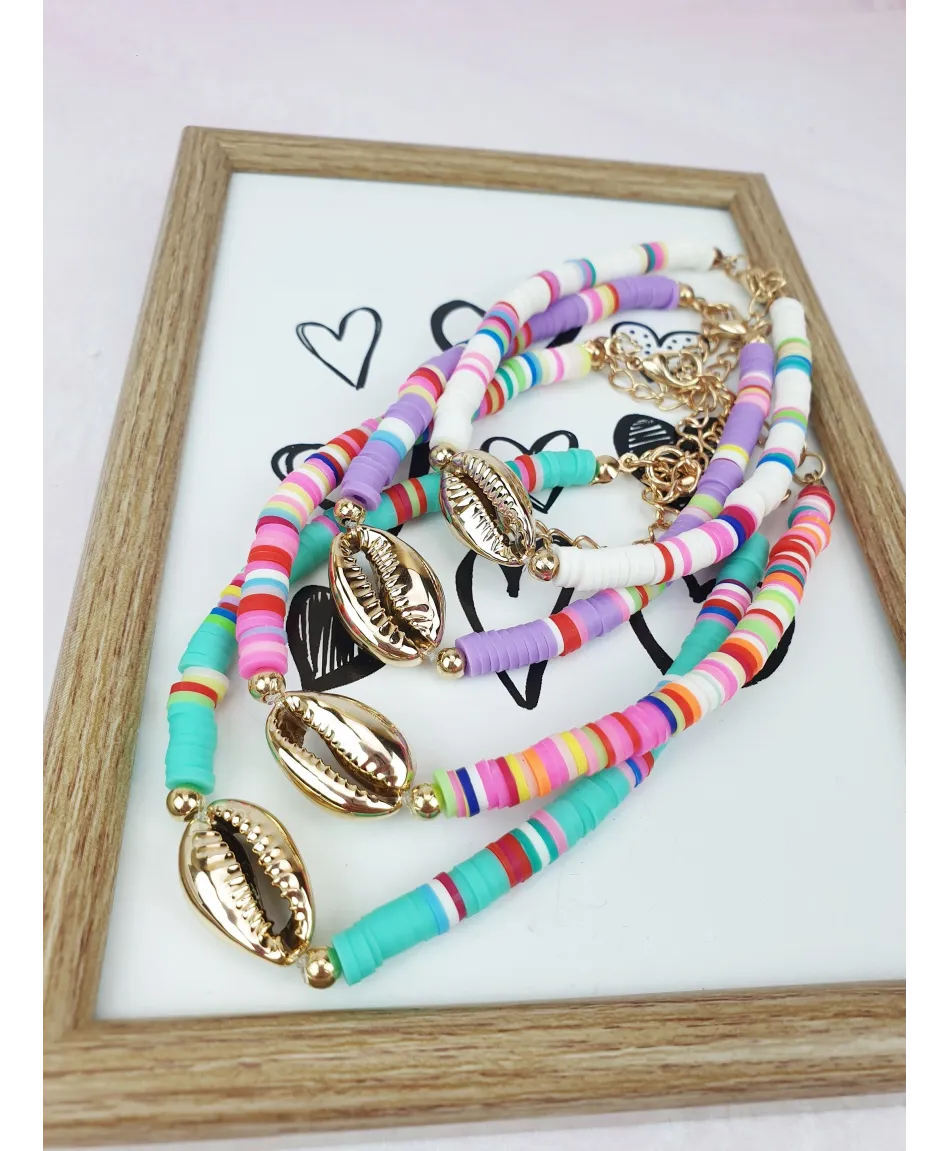 Bransoletki na kostkę kolorowe z muszelką