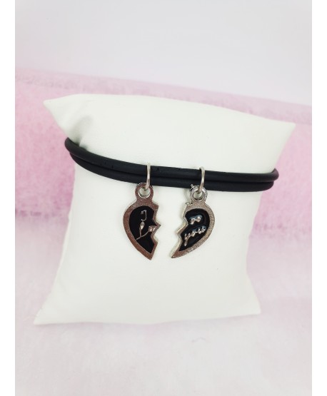 Bransoletki przyjaźni z serduszkami z napisem "I love you"