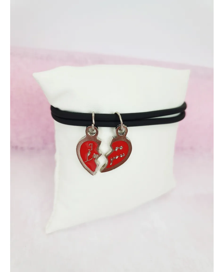 Bransoletki przyjaźni z serduszkami z napisem "I love you"