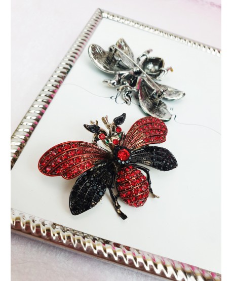 Broszka cyrkoniowa mucha