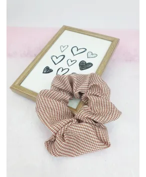 Gumki scrunchie czerwone wzory