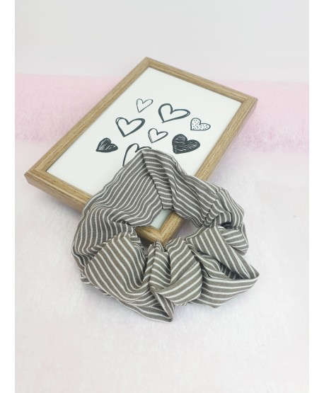 Gumki do włosów scrunchie beżowe wzory