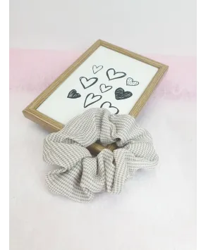 Gumki do włosów scrunchie beżowe wzory