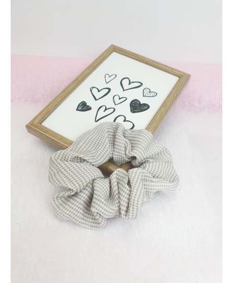 Gumki do włosów scrunchie beżowe wzory