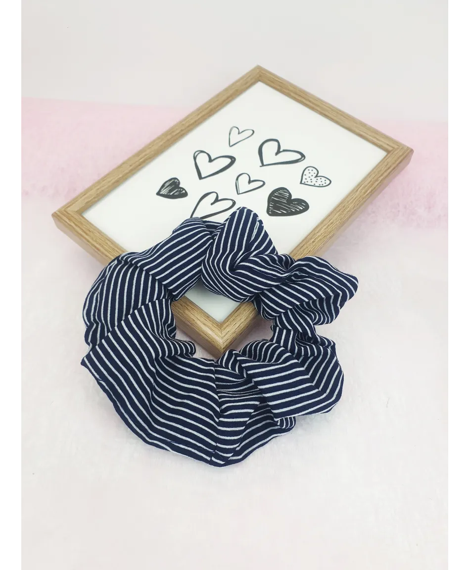 Gumki do włosów scrunchie granatowe wzory